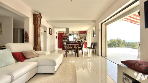Saint-Aygulf – Villa avec piscine, vue mer et vie à pied