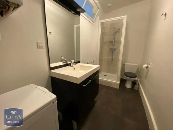 Appartement à louer 1 pièce 27.7m²