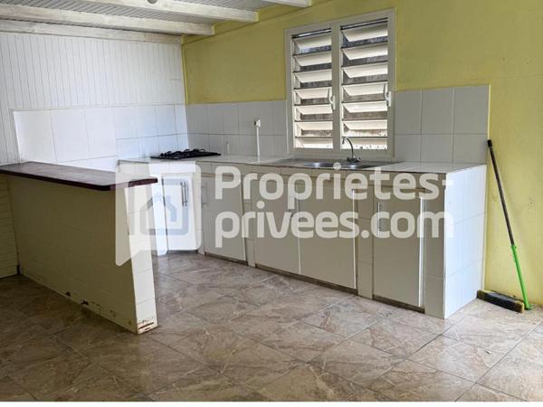 Maison individuelle 4 pièce(s) à rénover, Baie-Mahault