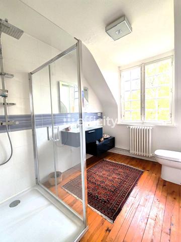 Maison 5 pièces - 140 m²