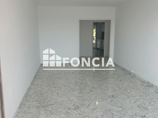 Location Appartement 3 pièces 80 m² - 139 AVENUE DE LA LANTERNE Nice 06200