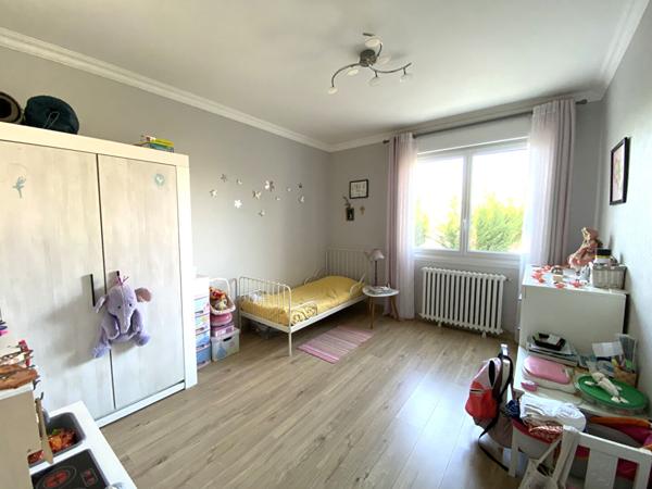 PAU - proche centre ville : Maison Familiale de 260 m² sur un terrain arboré de 610 m²