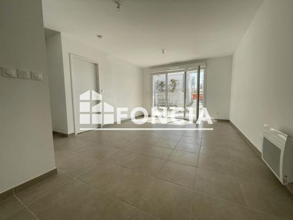 Location Appartement 2 pièces 42.33 m² - ALLEE DU GROS CHENE - AV. DE LA CRAU Entressen 13118