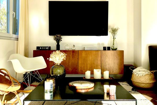 Maison Saint Cannat 6 pièces 193 m2 sur terrain de 1600m² + piscine + garage et annexes