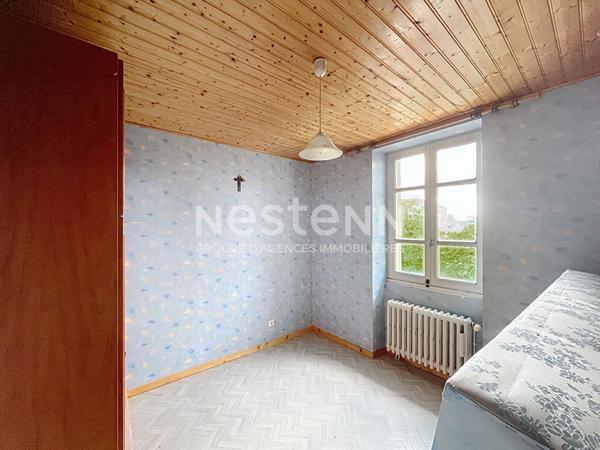 Bel immeuble plein centre d'Yssingeaux avec commerce en rdc et un appartement à l'étage