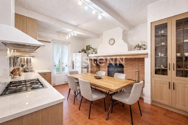 Torreilles - A VENDRE Maison centre village de 6 pièces avec cour ,terrasse et garage