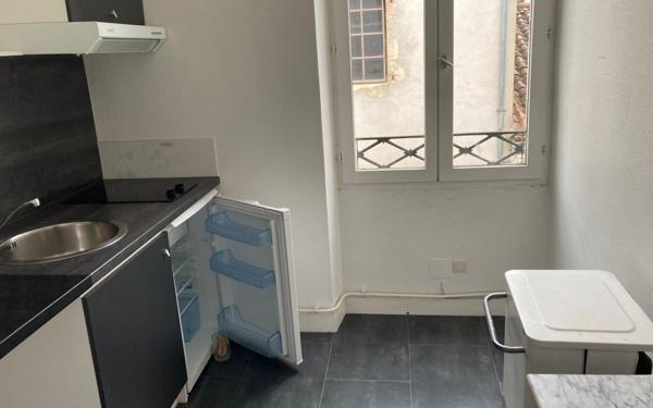 Maison à vendre    6 pièces •  Roquefort