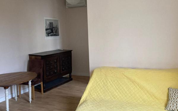 Maison à vendre    6 pièces •  Roquefort