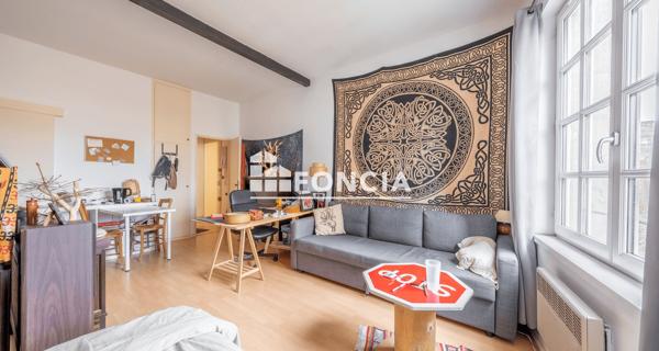 À vendre Studio 33 m² - Bordeaux 33000