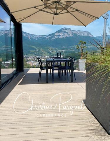 Magnifique Appartement 3 pièces - 78m2 + 15m2 Terrasse - Côté LAC - AIX LES BAINS