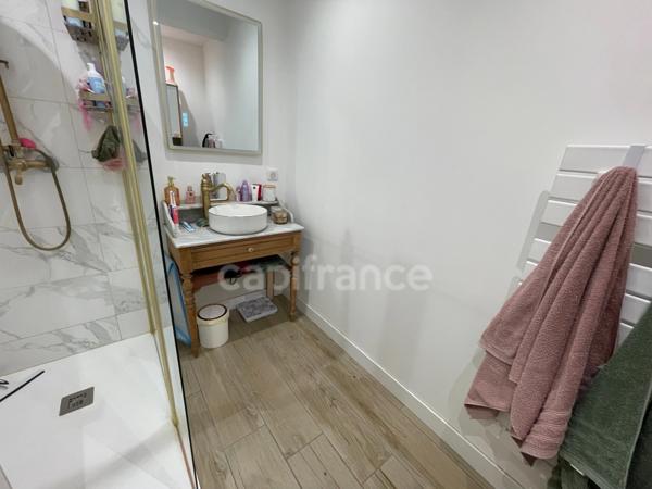 Maison de caractère  entièrement rénovée 3 chambres habitable de plain pied