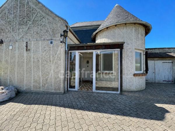 Maison de caractère  entièrement rénovée 3 chambres habitable de plain pied
