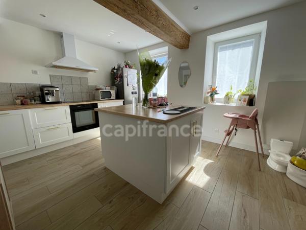 Maison de caractère  entièrement rénovée 3 chambres habitable de plain pied