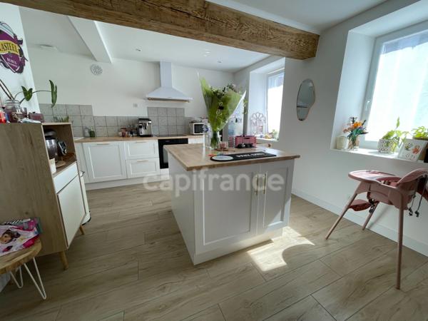Maison de caractère  entièrement rénovée 3 chambres habitable de plain pied
