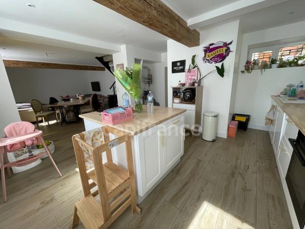 Maison de caractère  entièrement rénovée 3 chambres habitable de plain pied