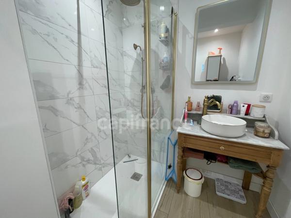 Maison de caractère  entièrement rénovée 3 chambres habitable de plain pied