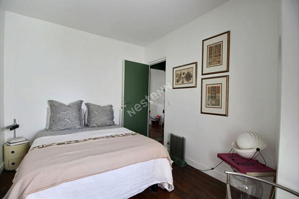 Appartement Paris 2/3 pieces de 47.90 m2 - 2 balcons