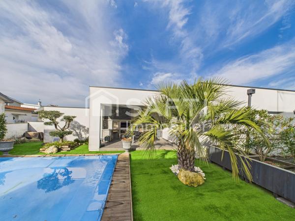 Maison familiale avec piscine à Pessac de 147 m2 -  4 chambres  – Terrain 533 m²