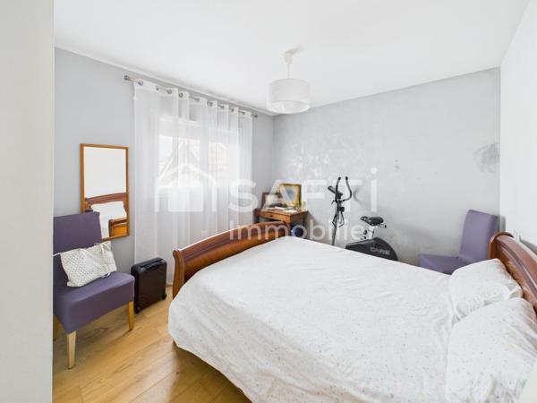 Maison familiale avec piscine à Pessac de 147 m2 -  4 chambres  – Terrain 533 m²