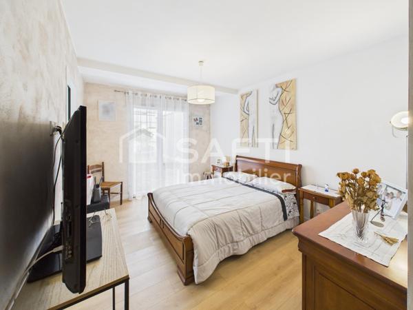 Maison familiale avec piscine à Pessac de 147 m2 -  4 chambres  – Terrain 533 m²