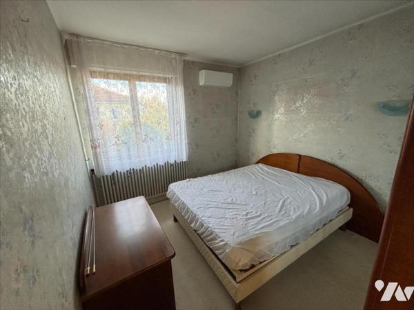 Maison 3 pièces (environ 73 m² habitables) située dans un secteur calme, proche commodités