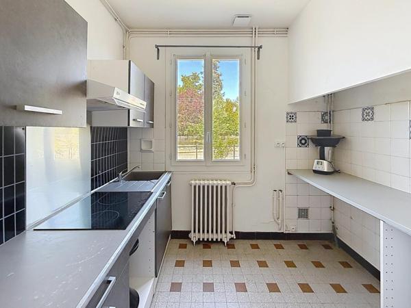 Quartier pavillonnaire - plain pied - Jardin