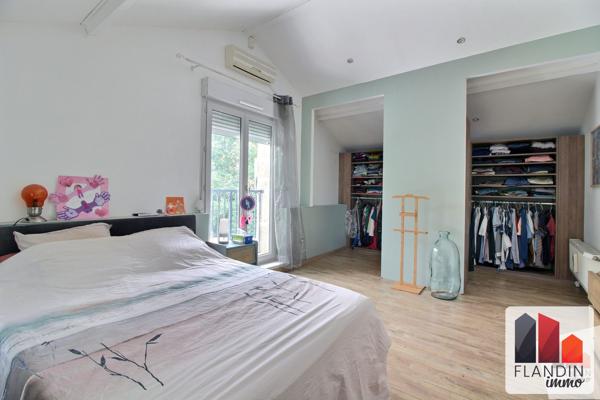 Maison en pierre de caractère 149 m² – Dépendance aménagée – Piscine – Soucieu-en-Jarrest / Thurins