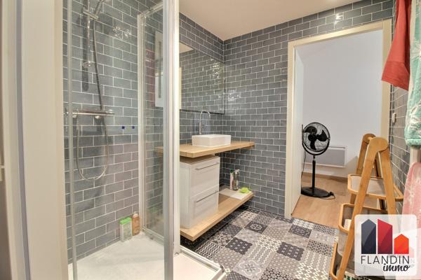 Maison en pierre de caractère 149 m² – Dépendance aménagée – Piscine – Soucieu-en-Jarrest / Thurins