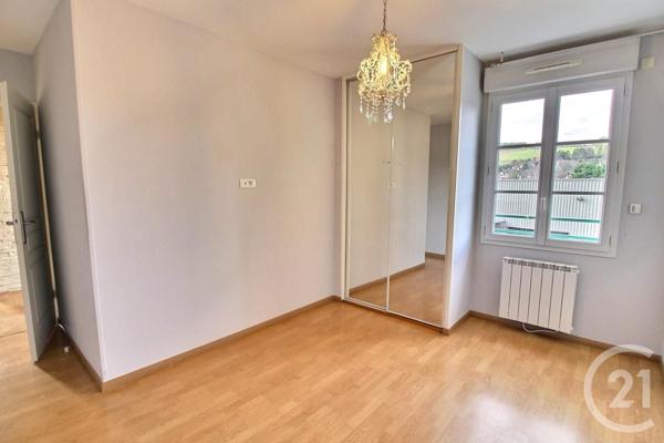 Appartement F4 à vendre  4 pièces - 100,26 m2 CHATEAU THIERRY - 02