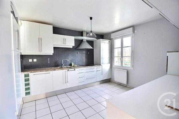 Appartement F4 à vendre  4 pièces - 100,26 m2 CHATEAU THIERRY - 02