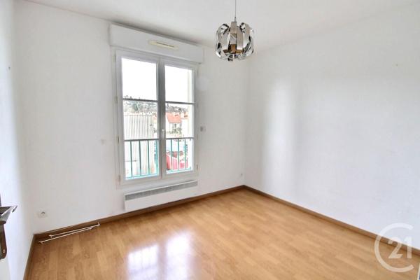 Appartement F4 à vendre  4 pièces - 100,26 m2 CHATEAU THIERRY - 02