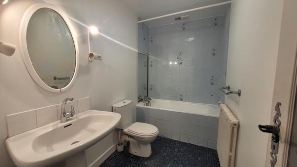 Immeuble à vendre |  Condom |  190 m²