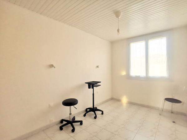 DOMAINE DE FALICON : 4/5 PIECES AU DERNIER ETAGE