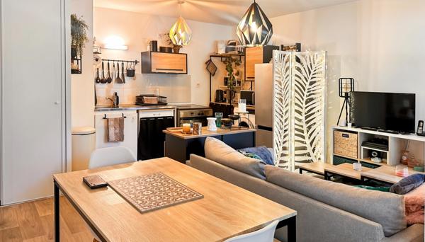 Appartement à vendre 2 pièces MOISSY CRAMAYEL (77)