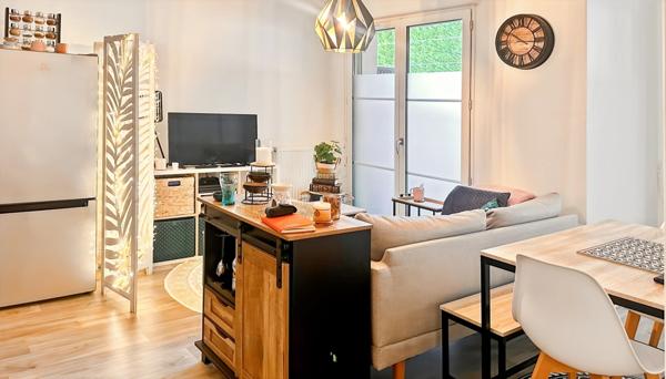 Appartement à vendre 2 pièces MOISSY CRAMAYEL (77)