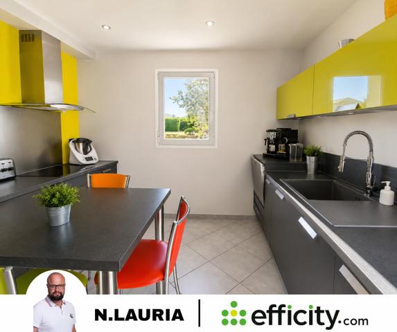 Maison
         6 pièces
        - 134 m² 569 500 € *