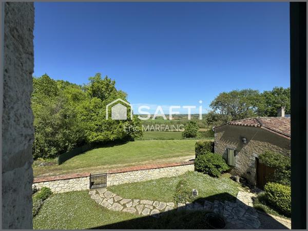 Maison de maître avec gîte et piscine dans grand parc