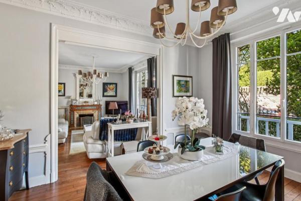 À vendre – Maison de maître 1907 signée Emile Poignant – Melun