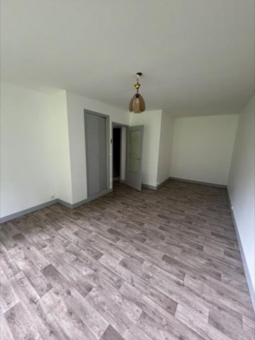 APPARTEMENT LOUVIERS - 1 pièce(s) - 28 m2