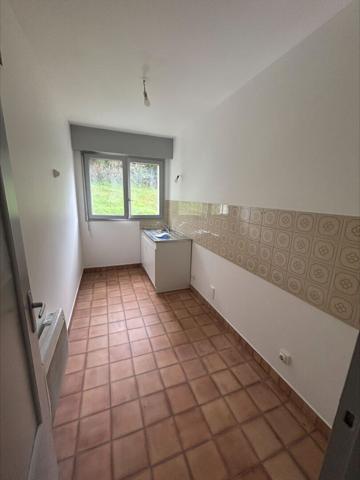 APPARTEMENT LOUVIERS - 1 pièce(s) - 28 m2