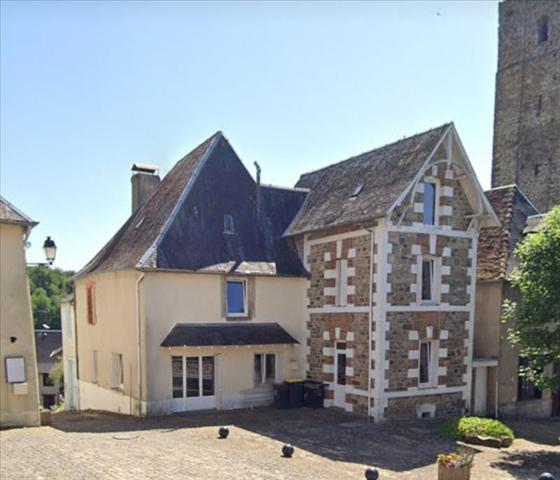 Maison à vendre |  Salon-la-Tour |  4 pièces | 90 m²