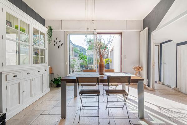 LA MADELEINE-CATHO, ANGERS - ANGEVINE DE 4 PIÈCES AVEC EXTERIEUR ET GARAGE Angers