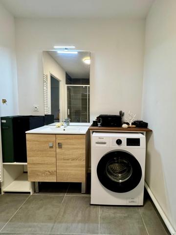BELLEFONTAINE - Appartement T2 avec terrasse et box fermé