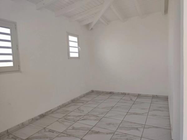 Maison à vendre 6 pièces SAINTE ANNE (971)