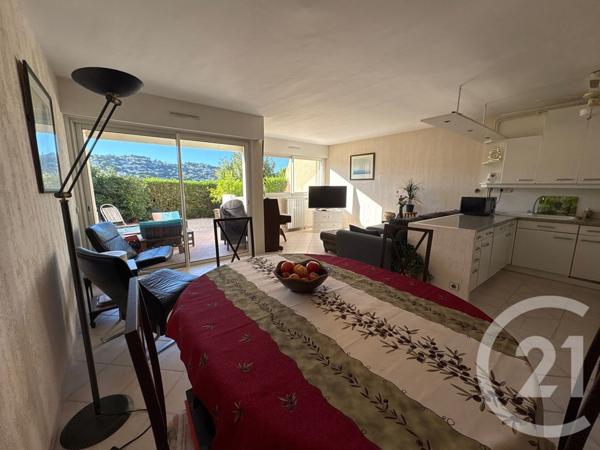 Appartement F3 à vendre  3 pièces - 77,30 m2 ST MANDRIER SUR MER - 83