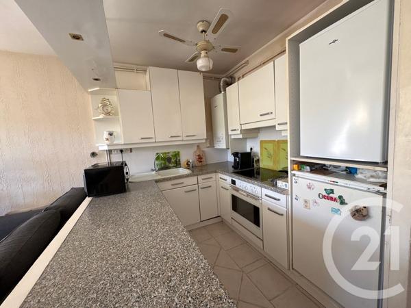 Appartement F3 à vendre  3 pièces - 77,30 m2 ST MANDRIER SUR MER - 83