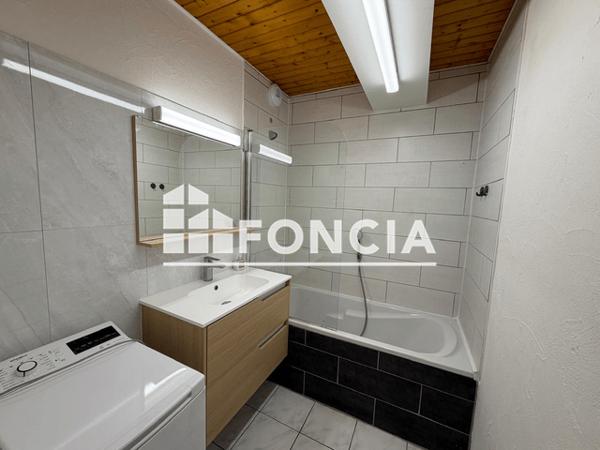 Location Appartement meublé 4 pièces 85.44 m² - 7 RUE DE ZIMMERBACH Colmar 68000