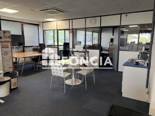 Location Local commercial 2 pièces 133 m² - 5 RUE DU PALMARES Villeneuve D'ascq 59650