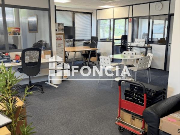 Location Local commercial 2 pièces 133 m² - 5 RUE DU PALMARES Villeneuve D'ascq 59650