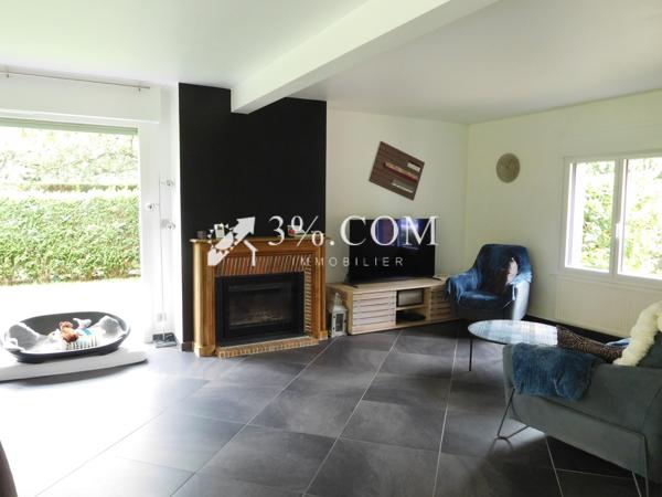 Maison
                                                                                                                                                                                                                                                                                                                        7 pièce(s)                                                                                                                                                                                                          4 chambre(s)                                                                                                                                                                                                          136  m²